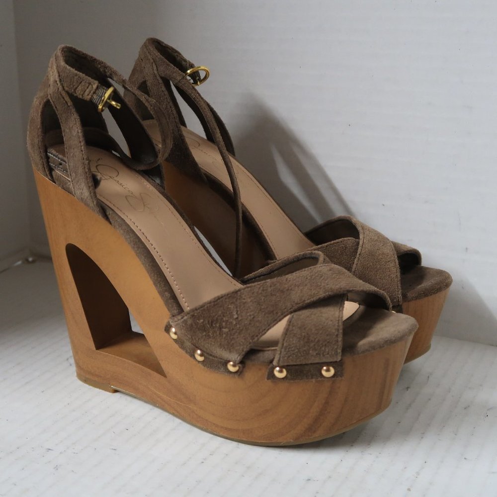 Faux Wood Jessica Simpson cutout wedge platform sandals